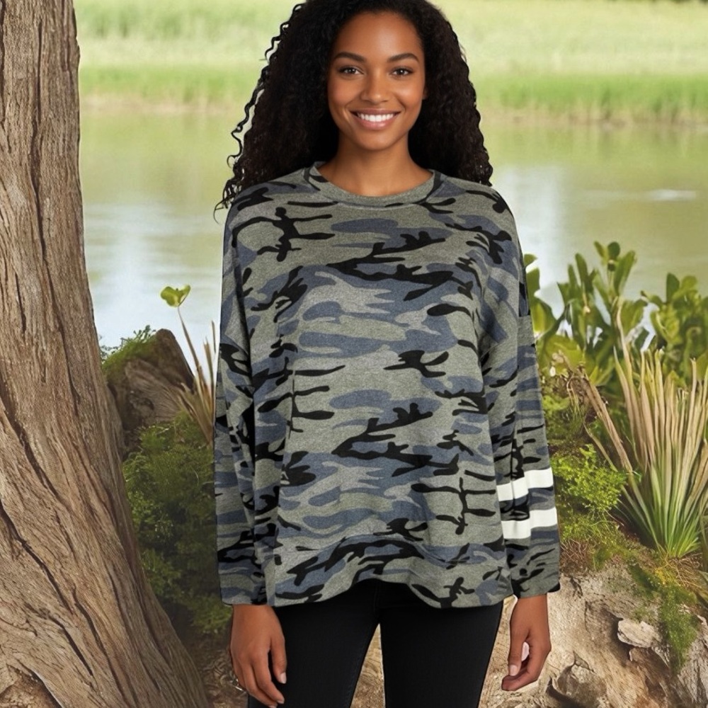 Sundry | Stripe Camo Sweatshirt - Cozy Chic NWT